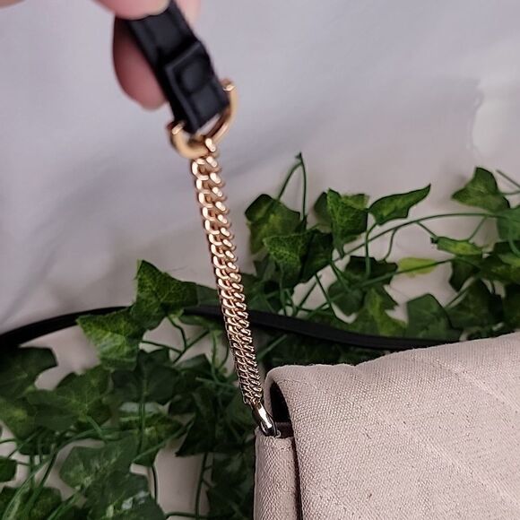 A New Day. Quilted Purse. EUC - Picture 10 of 14